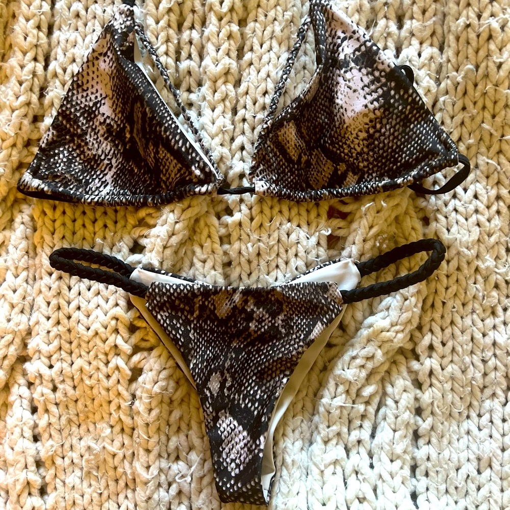 Snake skin Toxic Angels bikinis. Braided bottom sides. medium top small bottom